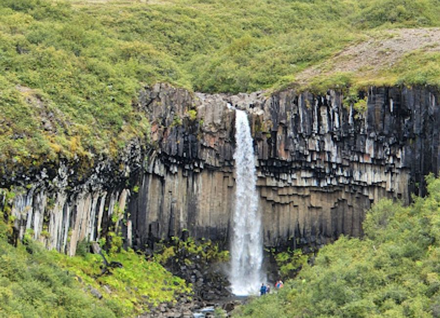 Discover the breathtaking landscapes and adventure opportunities at Skaftafell National Park, Iceland's nature jewel with glaciers, waterfalls, and hiking trails.
