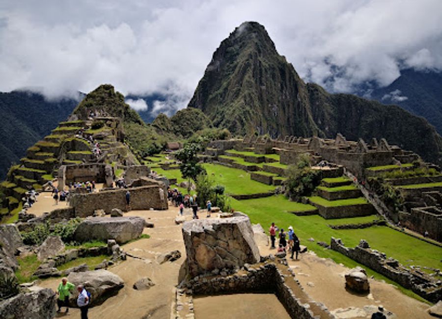 Explore Intimachay, the Sacred Cave of the Incas, a tranquil site near Machu Picchu rich in history and natural beauty.