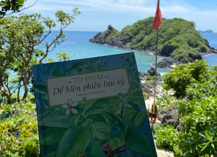 Experience the serene beauty and vibrant culture of Hòn Tre Lớn Island, a hidden gem in Ba Ria - Vung Tau, Vietnam.