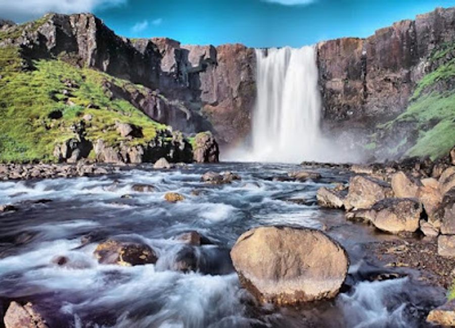 Explore the stunning landscapes and rich history of Thingvellir National Park, a UNESCO World Heritage site in Iceland, perfect for nature lovers and adventurers.