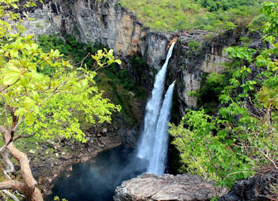 Witness breathtaking waterfall views and immerse yourself in the natural beauty of Chapada dos Veadeiros National Park from this stunning vista point.