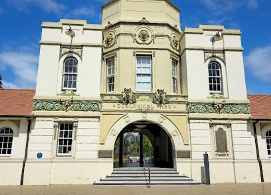 Explore Taronga Zoo Sydney, a leading animal conservation haven with breathtaking views of Sydney Harbour, perfect for family fun and education.