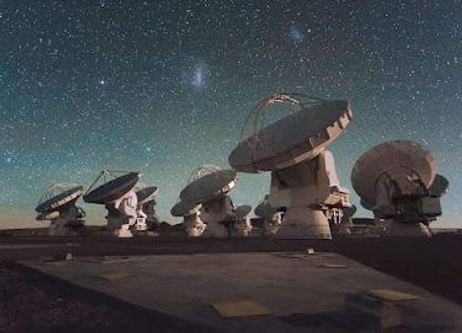Discover the universe like never before at the Atacama Large Millimeter Array, a premier observatory in the breathtaking Atacama Desert.