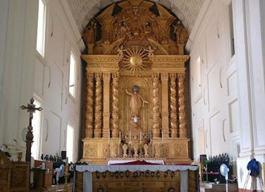 Explore the Basilica of Bom Jesus, a UNESCO World Heritage Site, where faith meets architectural grandeur in the heart of Old Goa.