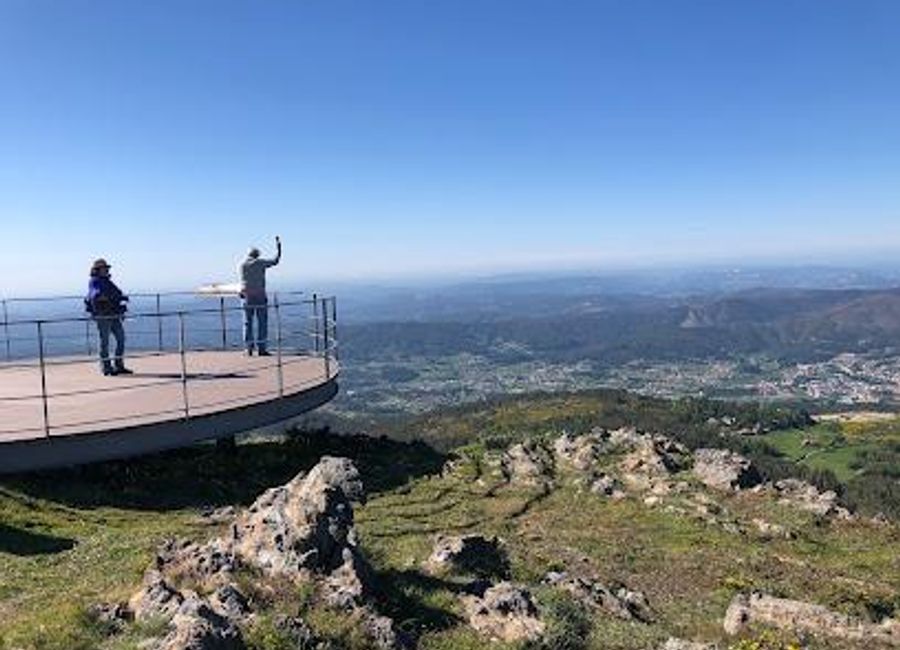 Discover the stunning vistas at Panorâmica do Detrelo da Malhada, a premier scenic spot in Moldes, Portugal, perfect for nature lovers and photographers.