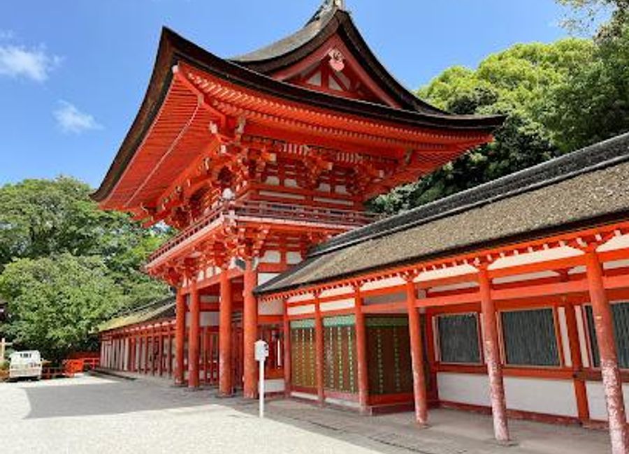 Explore the serene beauty and rich cultural heritage of Shimogamo Shrine, a UNESCO World Heritage Site in Kyoto, Japan.