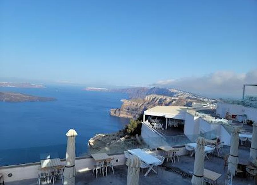 Discover the exquisite wines and breathtaking views at Santo Wines in Santorini, a perfect blend of tradition and modernity in winemaking.