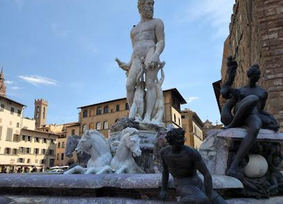Discover the stunning Fountain of Neptune in Florence's Piazza della Signoria, a masterpiece of Renaissance art that embodies the city's rich cultural heritage.