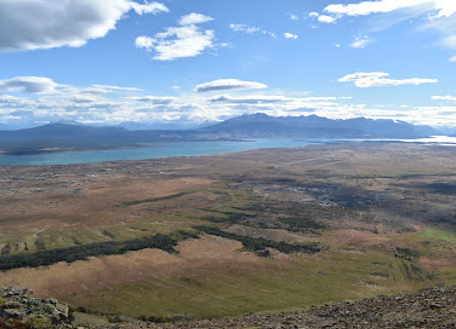 Experience the breathtaking vistas at Mirador Dorotea, a striking lookout near Puerto Natales that embodies the beauty of Chilean Patagonia.