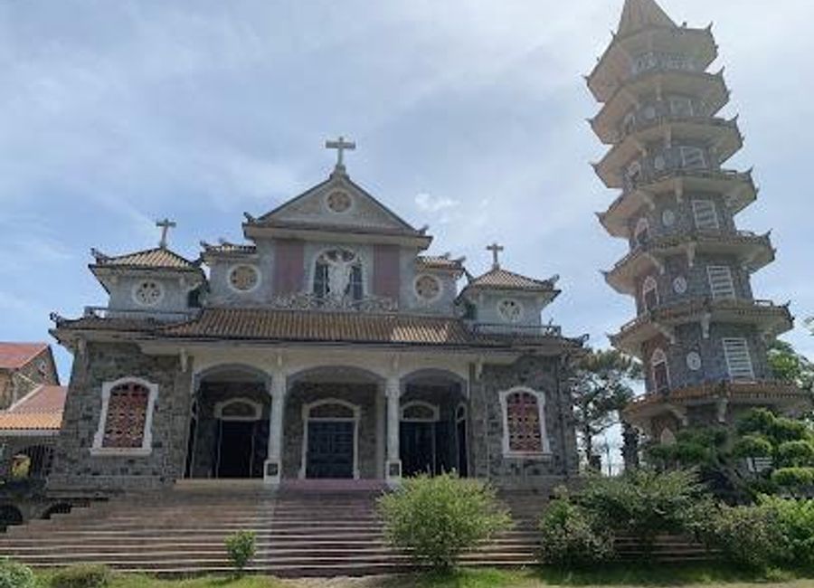 Explore the serene beauty of Thien An Monastery, a stunning nunnery in Thua Thien Hue, Vietnam, where spirituality meets tranquil nature.