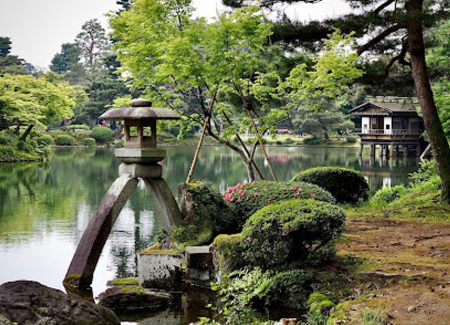 Explore Kotoji Toro, the iconic stone lantern of Kanazawa, nestled in the serene beauty of Kenrokuen Garden, a must-visit for every traveler.