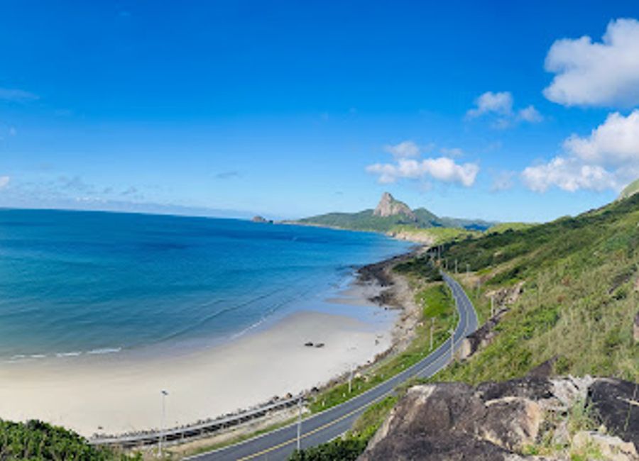 Discover the serene beauty of Bãi Nhát, a hidden coastal paradise on Côn Đảo Island, perfect for relaxation and breathtaking sunsets.