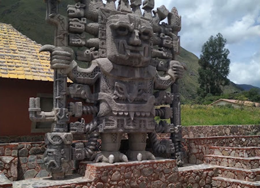 Explore the rich heritage of the Andes at Museo Inkariy, where art, culture, and history come together in breathtaking Calca.