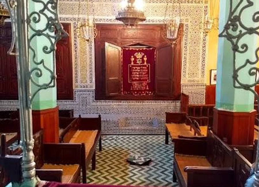Explore the Aben Danan Synagogue in Fes, a stunning historical site showcasing Morocco's rich Jewish heritage and architectural beauty.