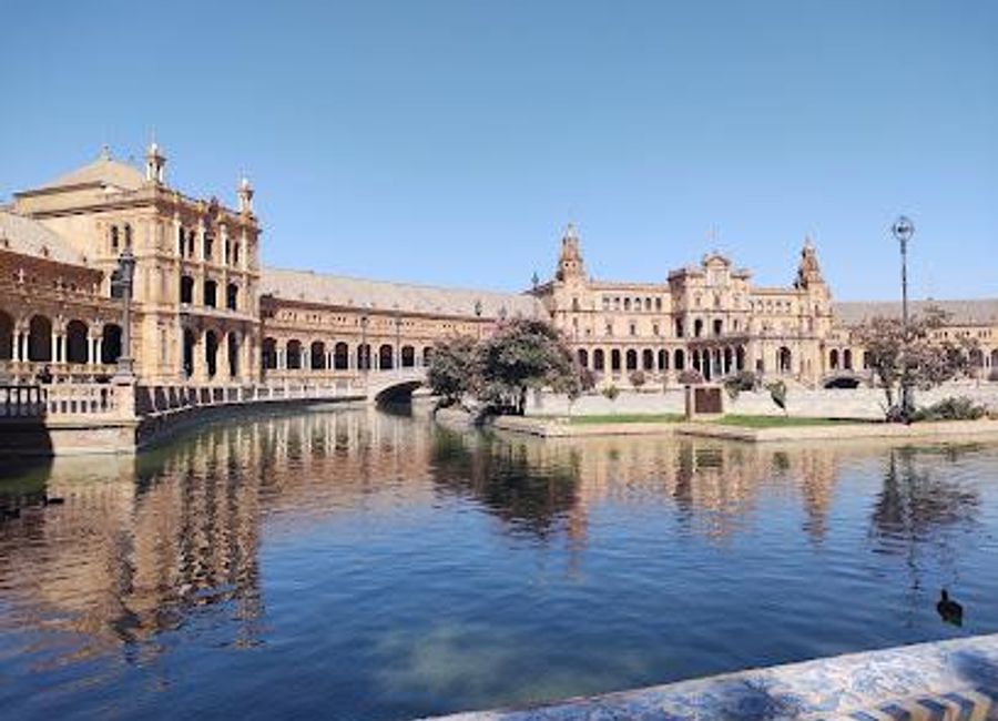 Discover the architectural grandeur and cultural richness of Plaza de España, a must-visit historical landmark in Seville, Spain.