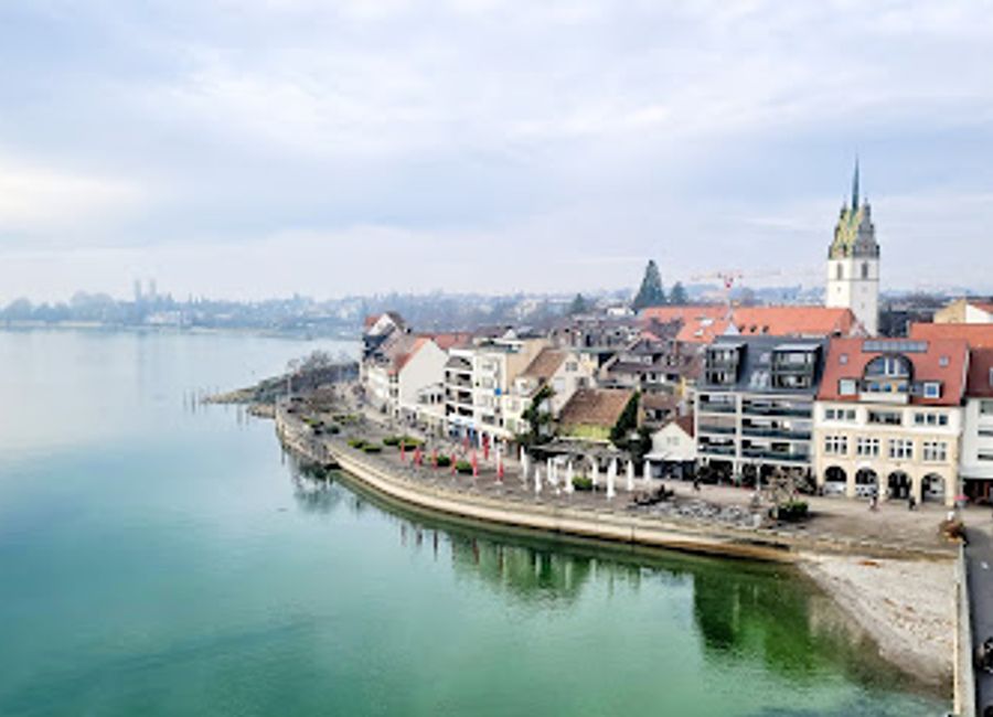 Discover the enchanting Uferpromenade Friedrichshafen, where stunning lake views, lush landscapes, and vibrant local culture come together for an unforgettable experience.