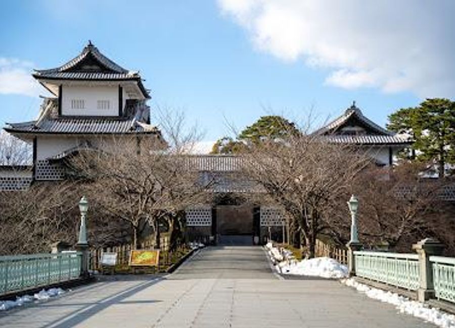 Discover the enchanting beauty of Kanazawa Castle Park, where history meets nature in a serene Japanese landscape.