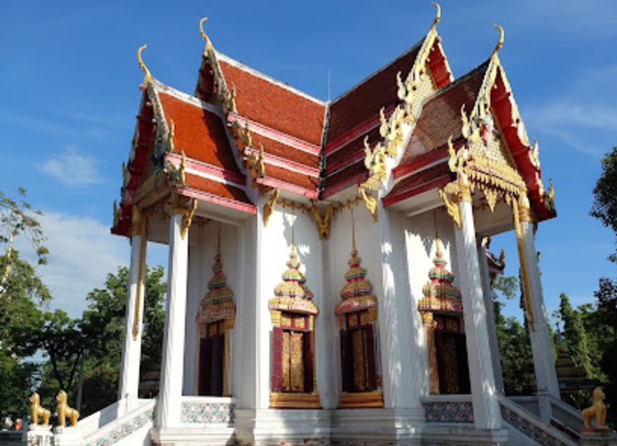 Discover the serene beauty of Wat Sala Thong, a captivating Buddhist temple in Nakhon Ratchasima, rich in culture, architecture, and spiritual heritage.