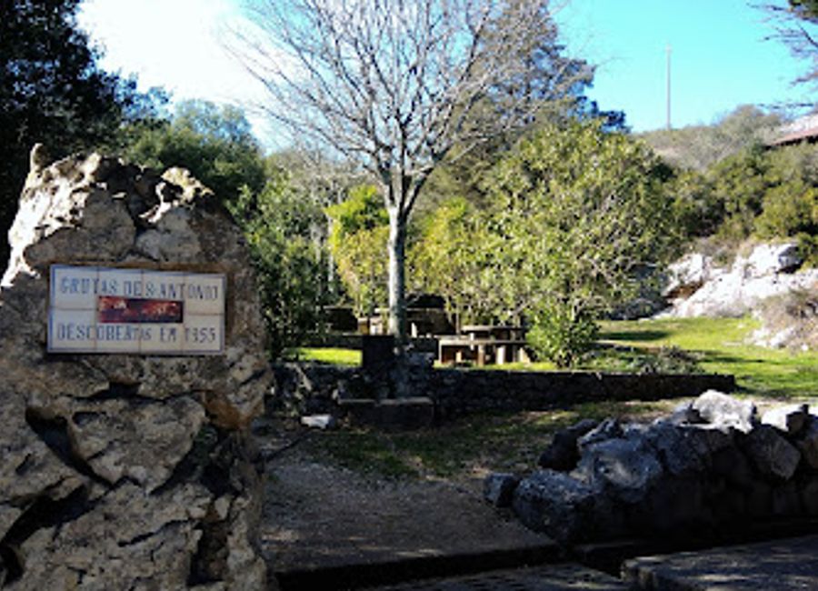 Discover the breathtaking Grutas de Santo António, a stunning cave system in Alvados, showcasing nature's beauty through incredible geological formations.