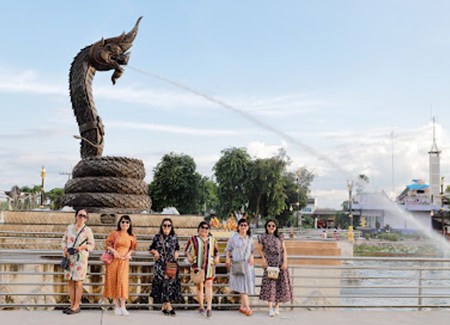 Explore the captivating Naga Statue at Kanha Gotama Plaza, a cultural gem in Loei, Thailand, showcasing rich heritage and stunning artistry.
