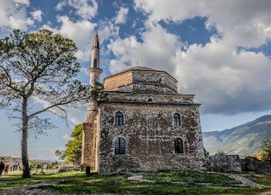 Discover the architectural beauty and historical significance of Fethiye Mosque, a must-visit landmark in Ioannina, Greece.
