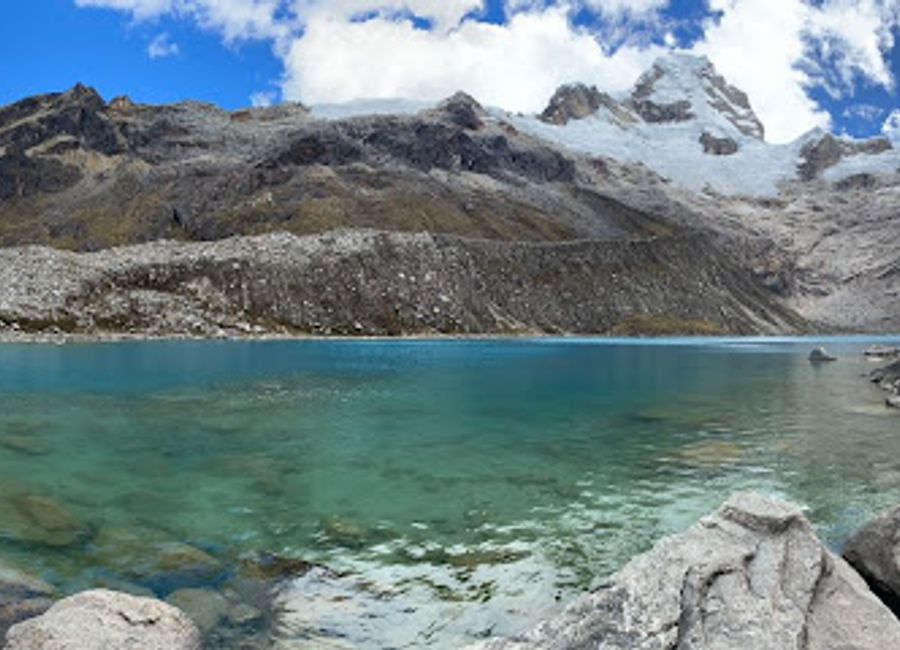 Immerse yourself in nature at Cabaña de Laguna Cancaragá, a stunning tourist attraction in Peru that offers breathtaking views and unforgettable experiences.