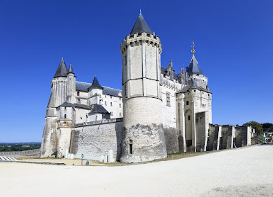Discover the enchanting Château de Saumur, a historic castle offering stunning views, fascinating exhibits, and a glimpse into France's rich heritage.