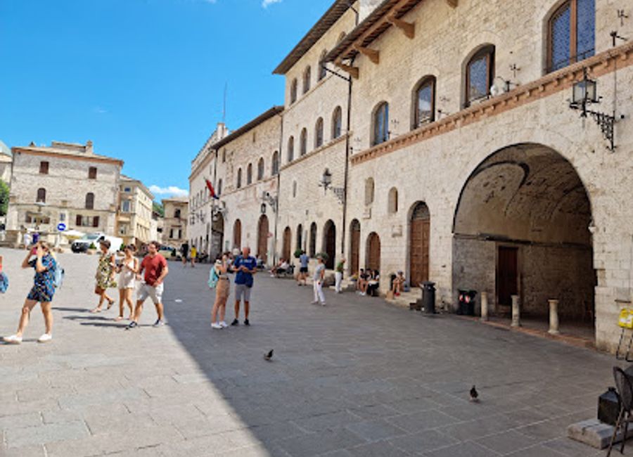 Explore the historical marvel of Sala Delle Volte in Assisi, a stunning landmark that embodies the rich heritage and charm of Umbria's medieval architecture.
