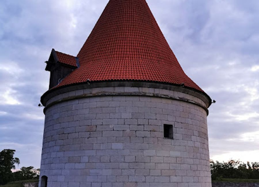 Experience the enchanting beauty and rich history of Kuressaare Castle, a medieval treasure in Saare County, Estonia, perfect for every traveler.
