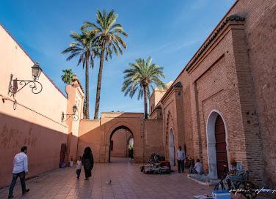 Explore the iconic Minaret de la Koutoubia in Marrakech, a stunning architectural marvel and a symbol of Morocco's rich heritage.