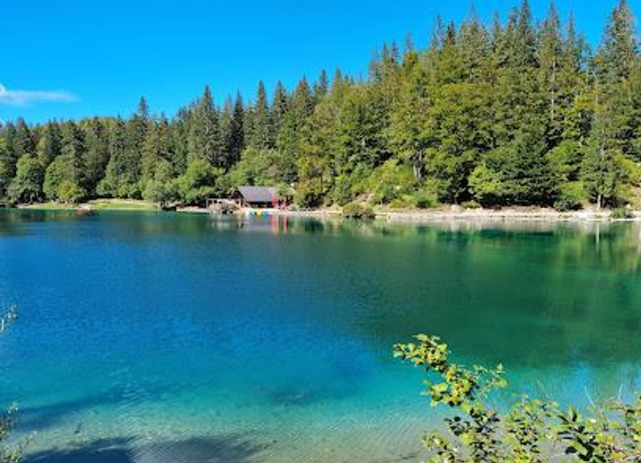 Experience the breathtaking beauty and tranquility of Laghi di Fusine, an alpine paradise in the Province of Udine, Italy.