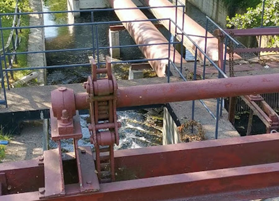 Experience the wonder of Elektrownia Wodna, a captivating hydroelectric power plant nestled in the natural beauty of Ruś, Poland.