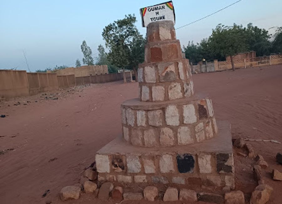 Experience the tranquility of Boulevard de Oumar H Toure in Bankass, a perfect park for relaxation, picnic, and enjoying nature's beauty.