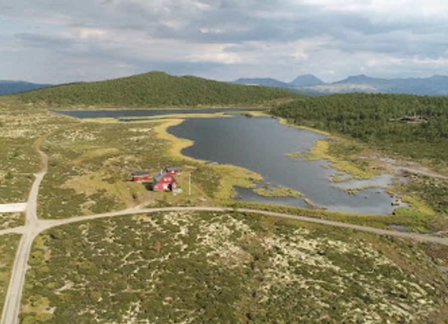 Explore the enchanting Nygruva in Folldal, Norway – a must-visit destination for nature lovers and history enthusiasts alike.