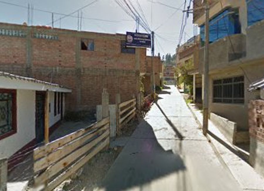 Experience the breathtaking beauty of Laguna Churup, a stunning hiking destination in Peru's Cordillera Blanca, perfect for adventure seekers and nature enthusiasts.