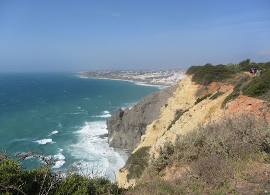 Explore Rocha Negra in Praia da Luz: a breathtaking coastal attraction with stunning cliffs, scenic views, and tranquil escapes in the Algarve.
