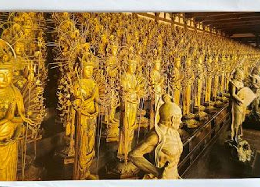 Explore the serene Sanjusangendo Temple, home to 1001 captivating Kannon statues and a peaceful retreat in the heart of Kyoto.