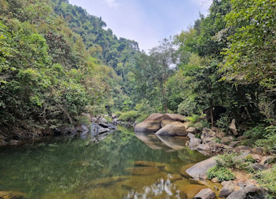 Discover the serene beauty of Ton Kloi Waterfall Trail in Surat Thani, a must-visit hiking destination for nature enthusiasts and adventure seekers.