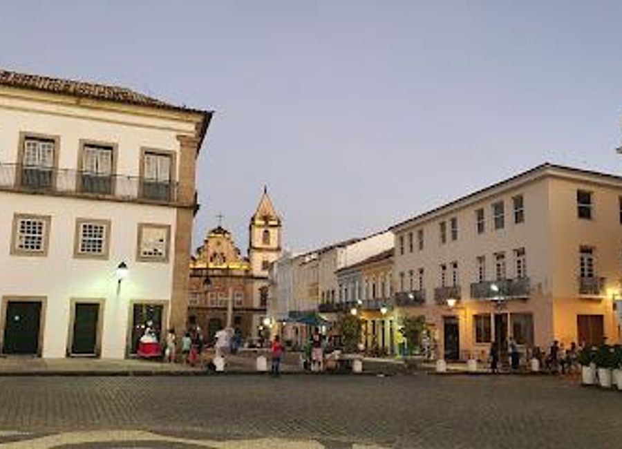 Discover the colorful streets and vibrant culture of Pelourinho, Salvador’s historic heart and a UNESCO World Heritage site rich in Afro-Brazilian heritage.