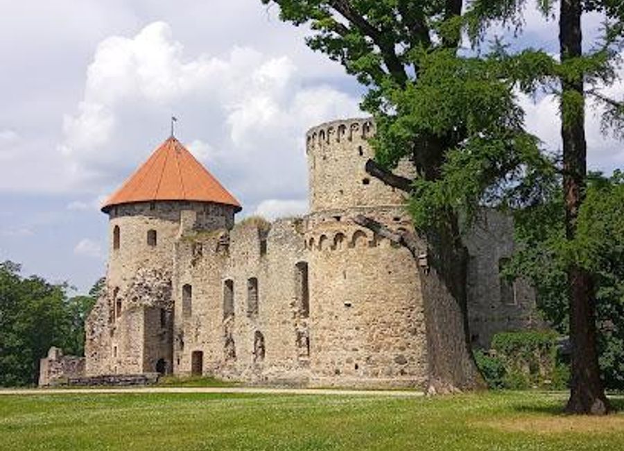 Explore Cēsis Castle: A historical treasure in Latvia, blending medieval architecture with stunning landscapes and cultural experiences.