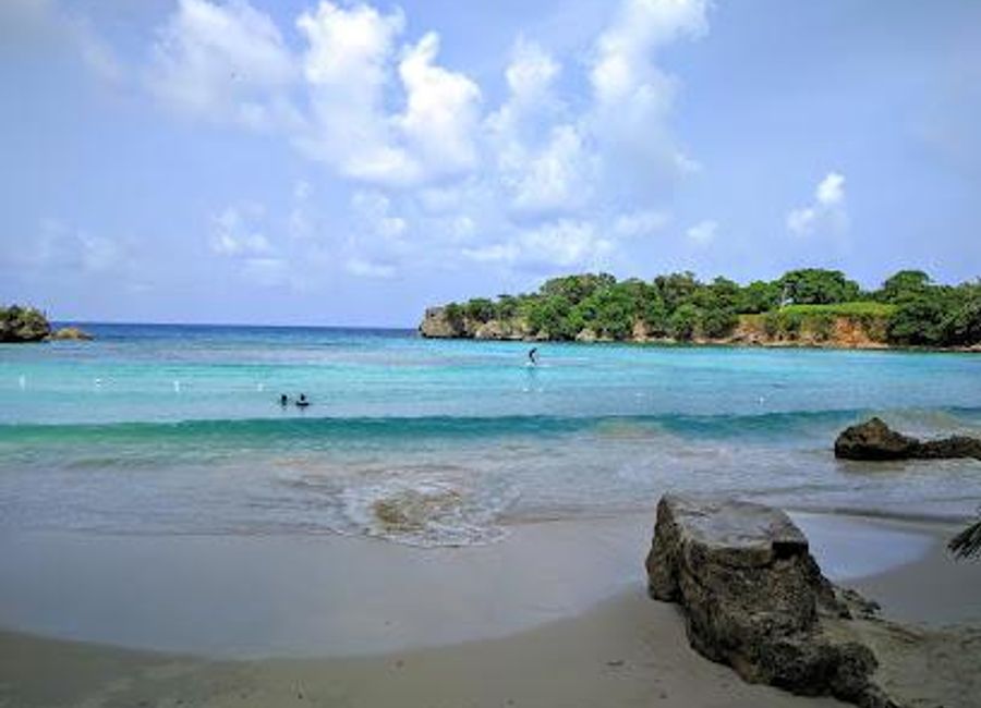 Experience the natural beauty and rich culture of Boston Bay, Jamaica's hidden gem known for its stunning beaches and mouthwatering jerk cuisine.