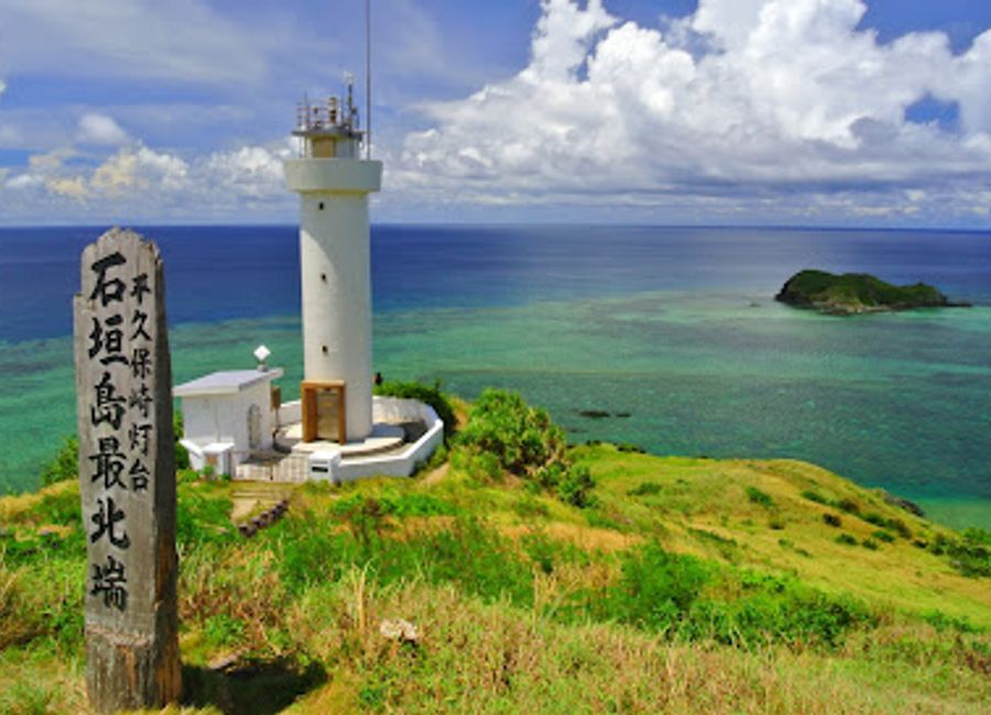 Explore the stunning landscapes and breathtaking views at Hirakubozaki, Ishigaki, Okinawa's premier scenic spot for nature lovers and photographers.