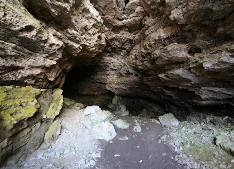 Explore the stunning natural beauty and geological wonders of Grotta del Conturines in South Tyrol, a must-visit attraction for nature enthusiasts.