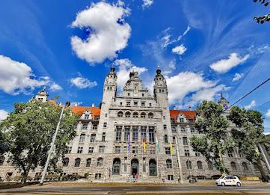 Explore Leipzig's New Town Hall, a stunning neo-Renaissance architectural masterpiece reflecting the city's rich history and vibrant culture.