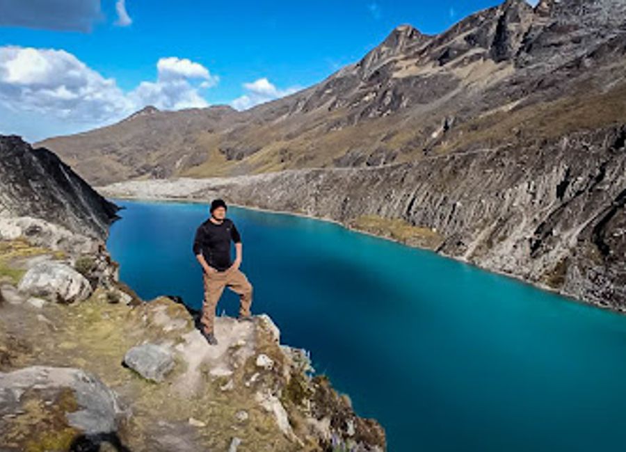 Discover the breathtaking Túnel Punta Olímpica, a stunning coastal attraction in Peru offering spectacular views and unforgettable adventures.