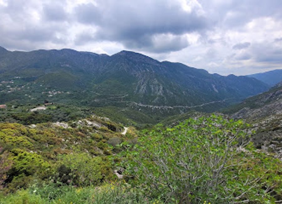 Explore Langada-Taygetos Pass: A breathtaking journey through Greece's stunning Taygetus mountains, perfect for nature lovers and adventure seekers.