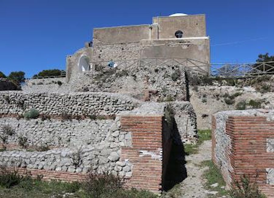 Discover the majestic ruins of Villa Jovis, where history and breathtaking views of Capri's coastline intertwine for an unforgettable experience.