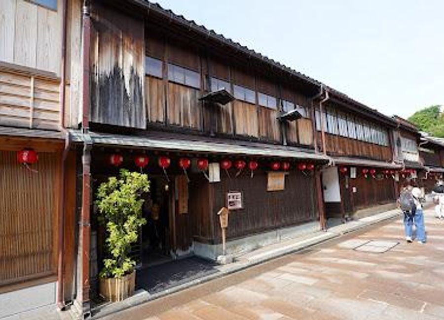 Discover the charm and history of Kanazawa at Geisha House Shima, a beautifully preserved heritage site showcasing Japan's geisha culture.
