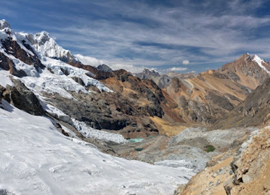 Discover the breathtaking hiking trails of Paso Rasac in Peru, where stunning landscapes and rich culture await every adventurer.