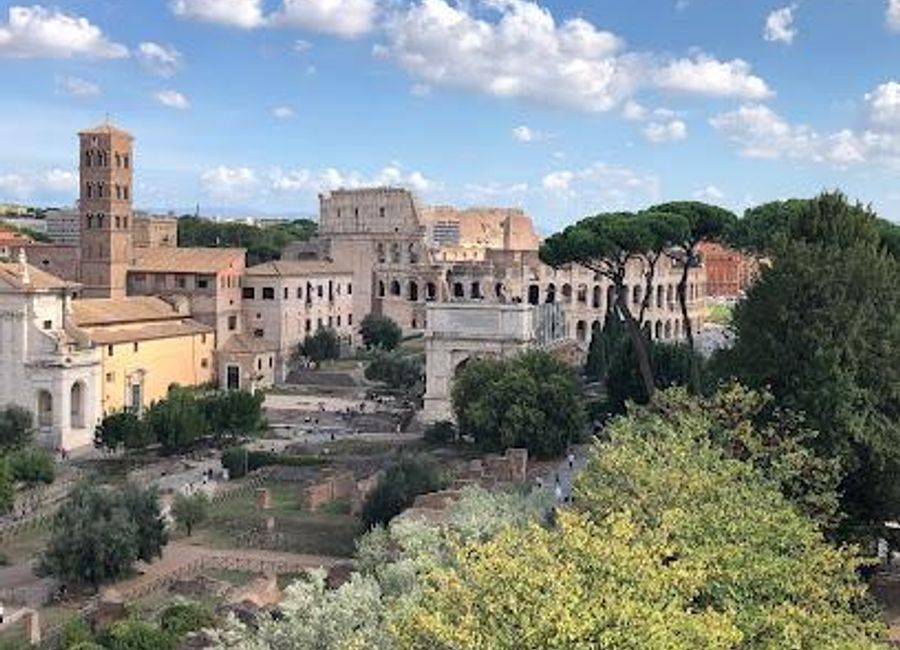 Discover the historical treasures and stunning vistas of Palatine Hill, the legendary birthplace of Rome, steeped in myth and ancient grandeur.